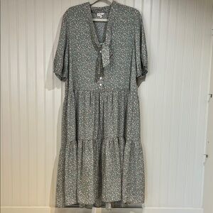 POL Boho Green oversized Floral Maxi Dress NWOT